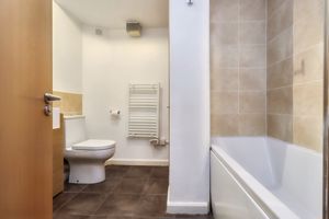 Main bathroom- click for photo gallery